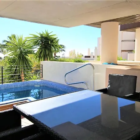 Apartment East Mia Estepona