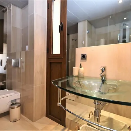 East Mia Апартаменты